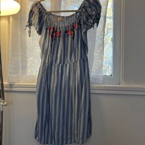 blue and white striped peasant embroidered roses sundress vintage Medium